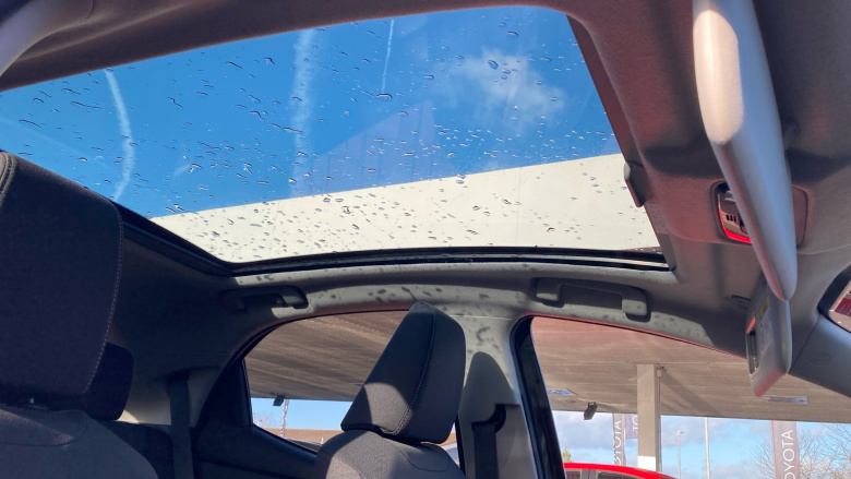 Toyota Yaris 1.5 Hybrid Design 5dr CVT Hybrid Hatchback